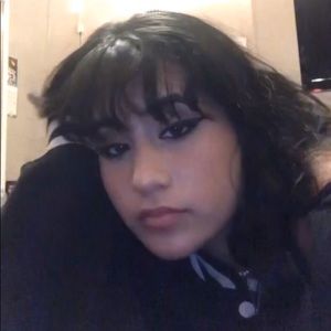 Meet your Posher, Ariana